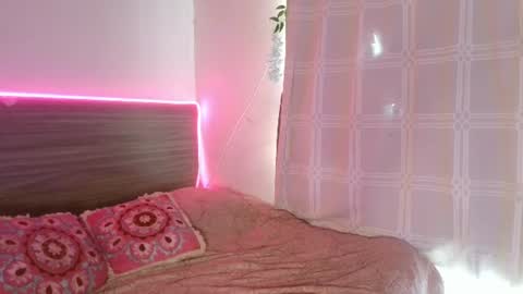 Luna Dulk online show from June 10, 4:38 pm