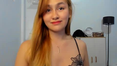 Anngilbuena online show from December 15, 3:53 pm