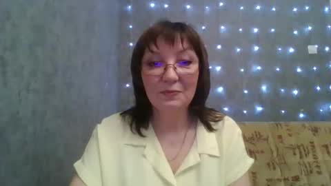 marinamrs online show from December 1, 6:43 pm