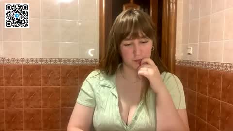 Miriam online show from December 5, 9:05 pm