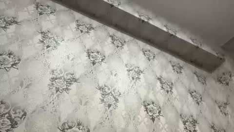 Giulia online show from January 15, 12:00 pm