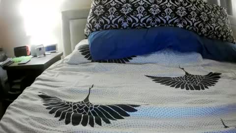 Jess and Nick online show from March 4, 3:22 am