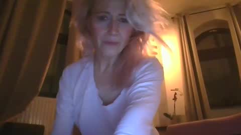 MaryGoRound online show from January 17, 12:10 am