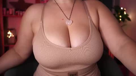 Snapshot of marrygrayes chatting on September 27, 9:22 pm Maria  online broadcast from Tuesday to Suturday from 6 pm to 12 pm Germany time Sunday-Monday offline online show from September 27, 9:22 pm