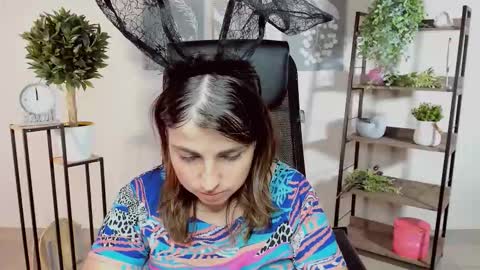 martaedams online show from October 7, 6:29 am