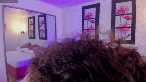 mari online show from November 6, 12:11 pm