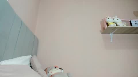 mary_cute9 online show from November 20, 12:17 pm