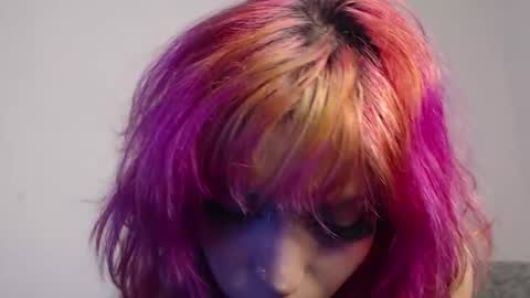 Snapshot of mary_janness chatting on October 7, 6:51 am                      100   online show from October 7, 6:51 am