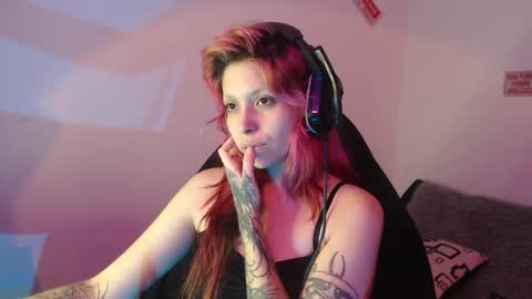                      100   online show from November 6, 10:48 pm