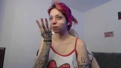 Snapshot of mary_janness chatting on October 21, 6:23 pm                      100   online show from October 21, 6:23 pm