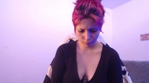 Snapshot of mary_janness chatting on October 20, 5:05 pm                      100   online show from October 20, 5:05 pm