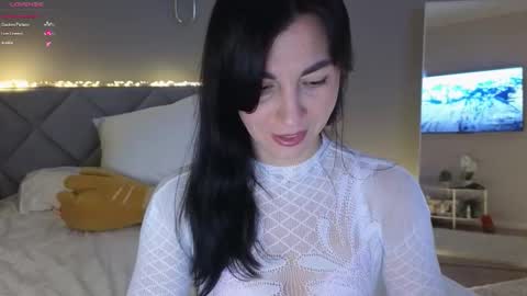 Snapshot of mary_love16 chatting on October 24, 6:53 am Maria online show from October 24, 6:53 am