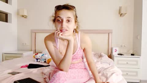 marya442004 online show from November 7, 1:38 pm