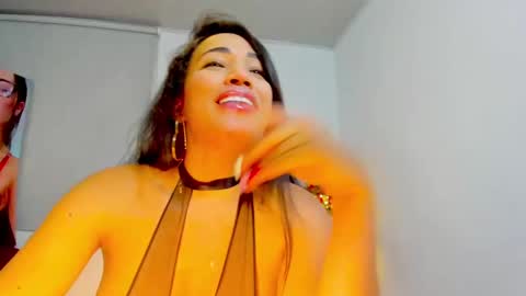 Snapshot of maryjoe11 chatting on December 8, 2:18 am maryjoe11 online show from December 8, 2:18 am