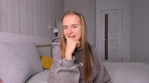 Mari online show from October 28, 11:38 am