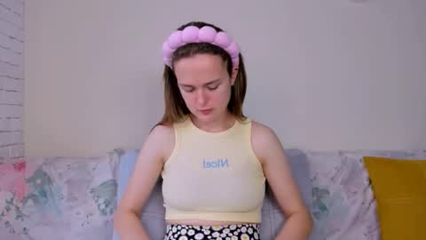 Mari online show from May 11, 6:59 am
