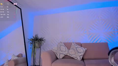  Mary  online show from October 29, 1:37 pm