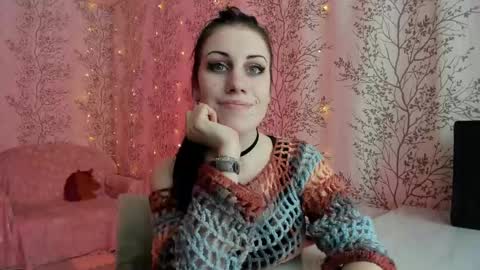 Snapshot of marylou_ chatting on March 1, 8:23 am Mary Lou online show from March 1, 8:23 am