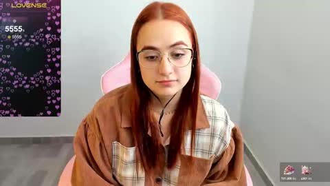 Dulce Maria online show from December 14, 3:36 pm