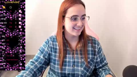 Dulce Maria online show from March 5, 6:01 am