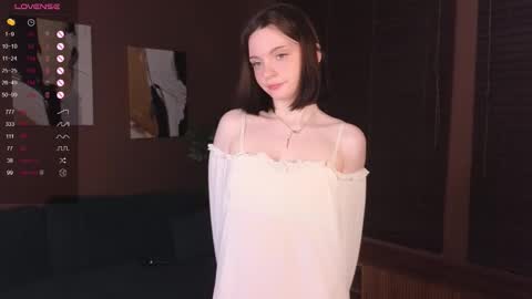 Mary online show from November 24, 1:18 am