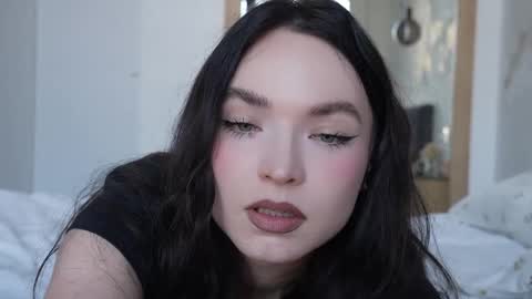 Marina online show from April 11, 2:21 pm