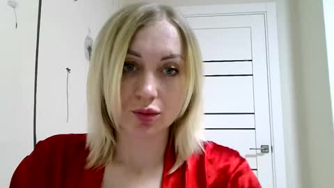 maryyemm online show from February 17, 9:00 pm