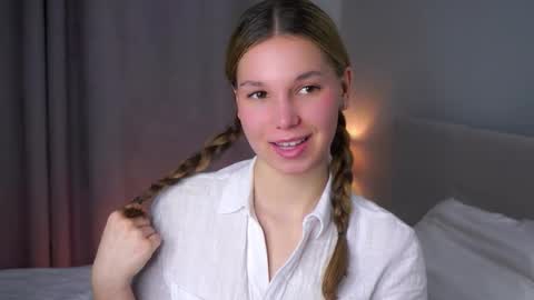 Sunny online show from March 21, 7:30 pm