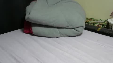 Cate online show from January 17, 7:54 pm