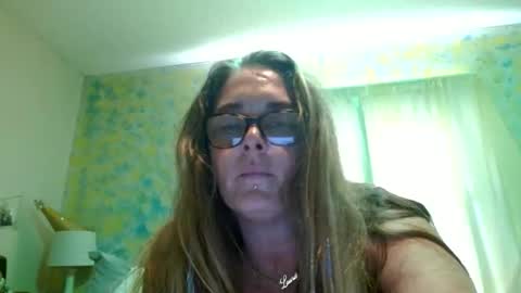 mathislauraashley2023 online show from May 27, 1:41 pm