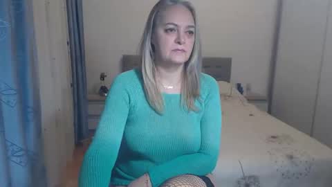 maturediana online show from February 22, 3:56 am