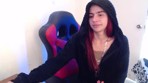 maxinesex_ online show from March 10, 3:49 pm