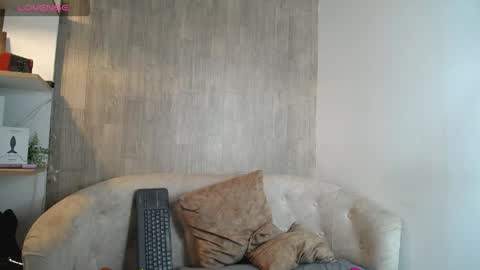 may_wood online show from April 3, 1:42 pm