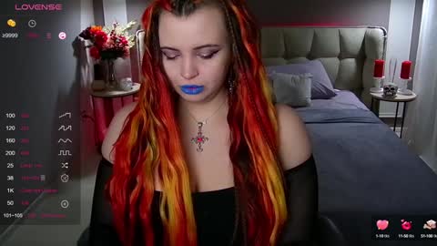 Maya Mils online show from January 27, 1:05 am