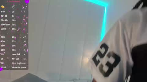 Maya online show from September 16, 1:19 pm