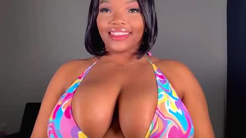 MayBabi online show from December 15, 2:16 pm