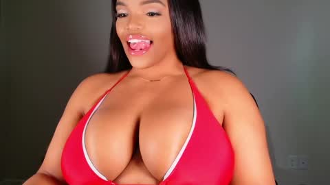 MayBabi online show from February 16, 8:11 pm