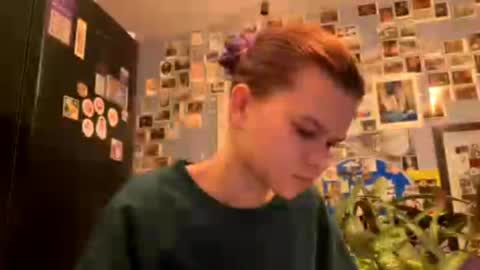 Rose online show from March 31, 5:24 pm