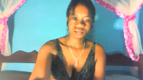 mayrah online show from March 8, 4:48 pm