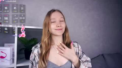 Mary  online show from November 11, 7:26 am