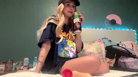 meadowmoon3 online show from November 6, 4:40 am