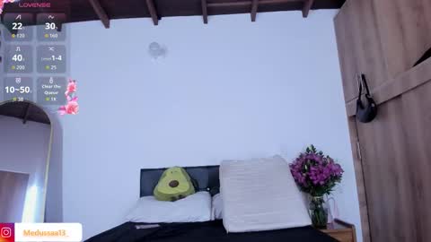 medussa13 online show from March 12, 12:08 pm