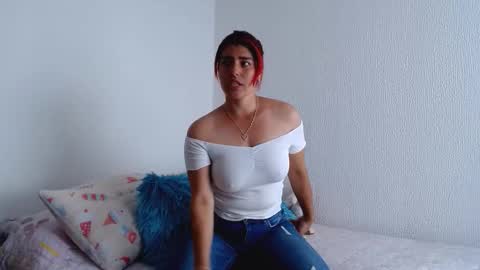 anna online show from December 17, 6:01 pm