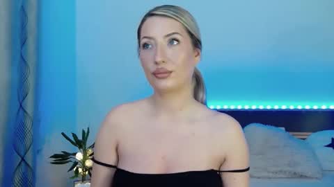 Megan Blazee  online show from February 27, 7:37 pm