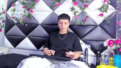 megan_thompsonn_ online show from December 4, 2:47 am