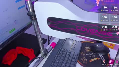 Snapshot of megann__up chatting on September 13, 7:16 am Megan  online show from September 13, 7:16 am