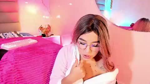 Megan online show from June 21, 3:16 pm
