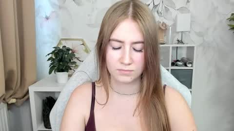 Snapshot of meganx_candy chatting on October 22, 2:22 pm Megan online show from October 22, 2:22 pm