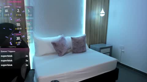 M E G A R A  online show from September 27, 3:58 am