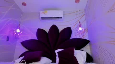 MEGGY MAE online show from November 22, 11:46 am